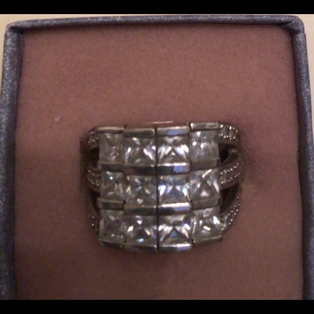 Clear stone sterling silver size 8 band ring